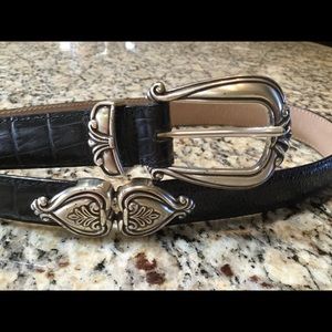 Black VINTAGE Brighton belt.